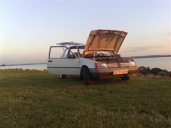 Peugeot 205 XR billede 17