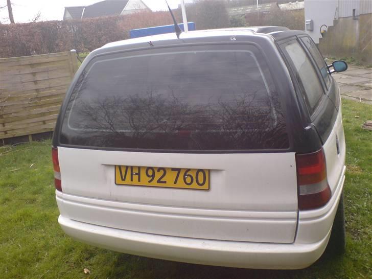 Opel Astra F Caravan Solgt billede 9