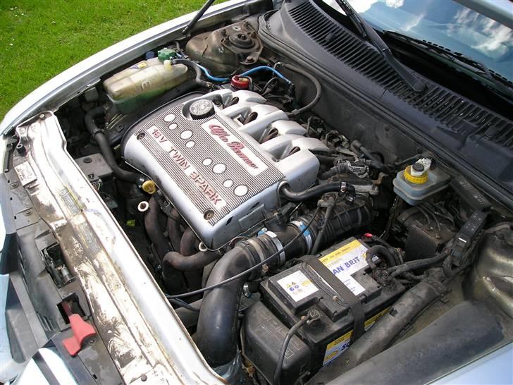 Alfa Romeo 156/total skadet. billede 14