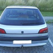 Peugeot 306
