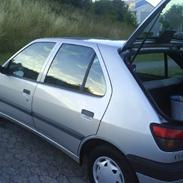 Peugeot 306