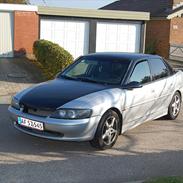 Opel Vectra 2.0 (Solgt)