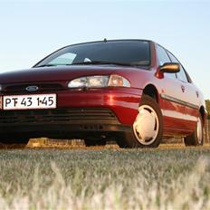 Ford Modeo 1.8 TIL SALG