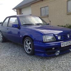 Opel Ascona 2,0 i solgt