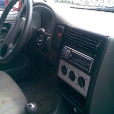 VW Polo Colour Concept solgt