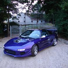 Toyota MR2  