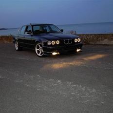 BMW 735i
