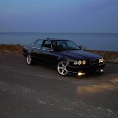 BMW 735i