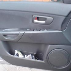 Mazda 3 sedan :SOLGT.