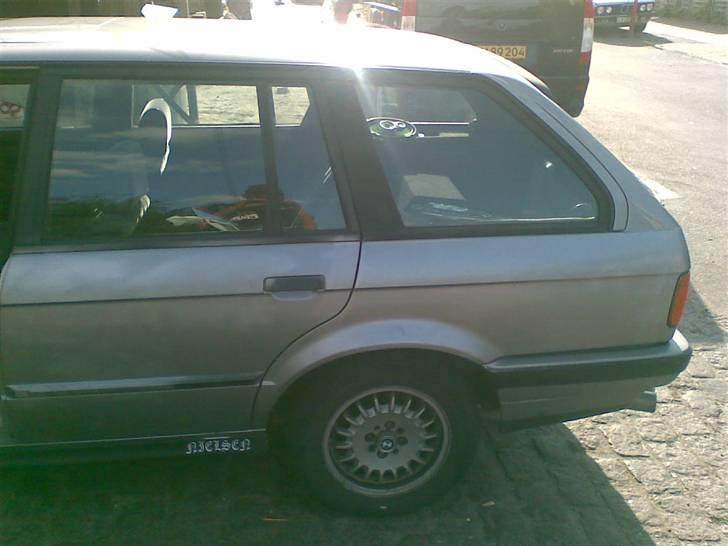 BMW 320 i Touring billede 4