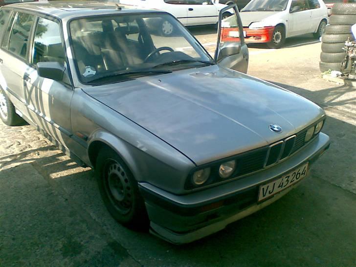 BMW 320 i Touring billede 6