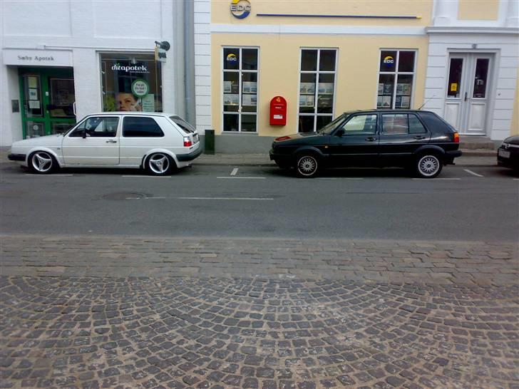 VW golf 1.6  (solgt) - lidt nede er den da billede 7