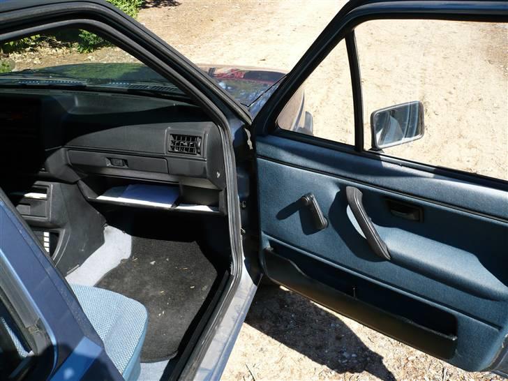 VW Golf II "Apollon" *Solgt* - Kvinder anvises til bagsædet.  billede 10