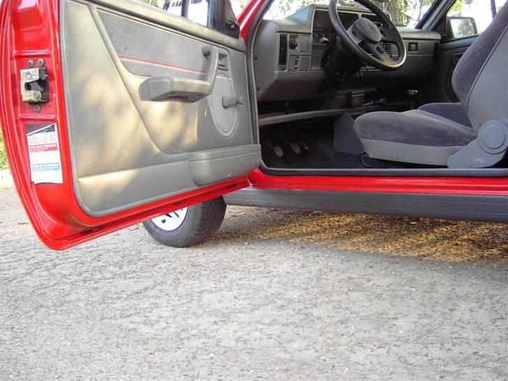 Opel Corsa A 1.6 GSi - Ingen rust i døre! billede 12