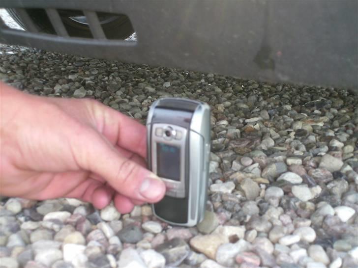 Renault Clio 1,5 dCi - Kunne godt være lavere, men ligger rigtig dejligt på vejen, og man kan stadig komme rundt de fleste steder. billede 8