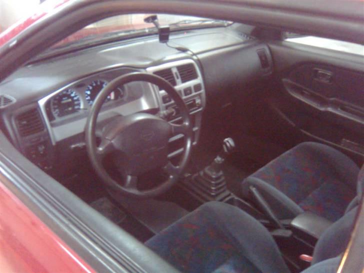 Nissan Almera 1,6 SR - (Solgt) - Kabinen som den står nu billede 9