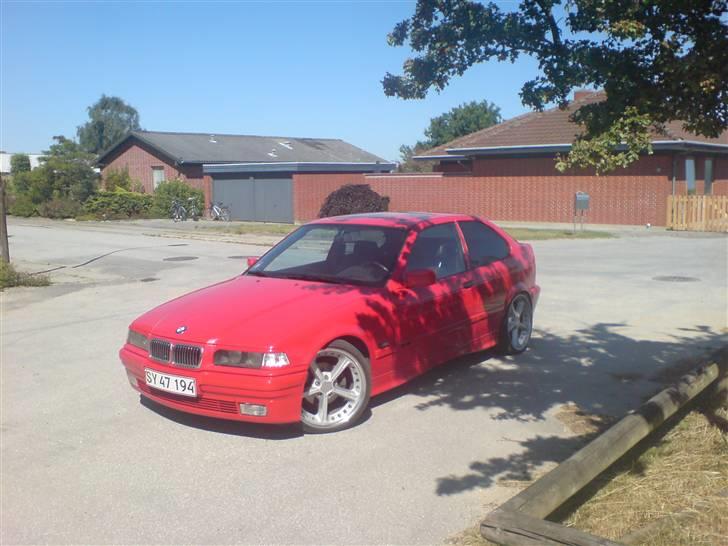 BMW 318 Ti SOLGT billede 9