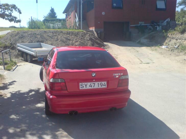 BMW 318 Ti SOLGT billede 11