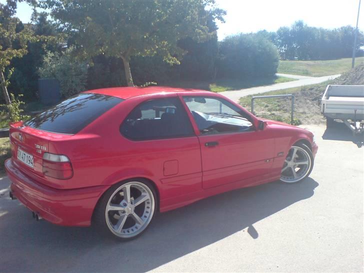 BMW 318 Ti SOLGT billede 13