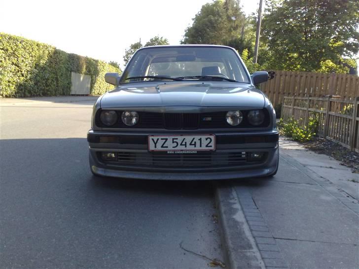 BMW e30 320i  (solgt) billede 3