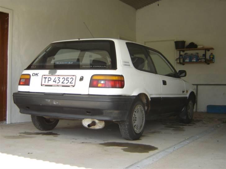 Toyota Corolla E90 :Smadret: billede 2