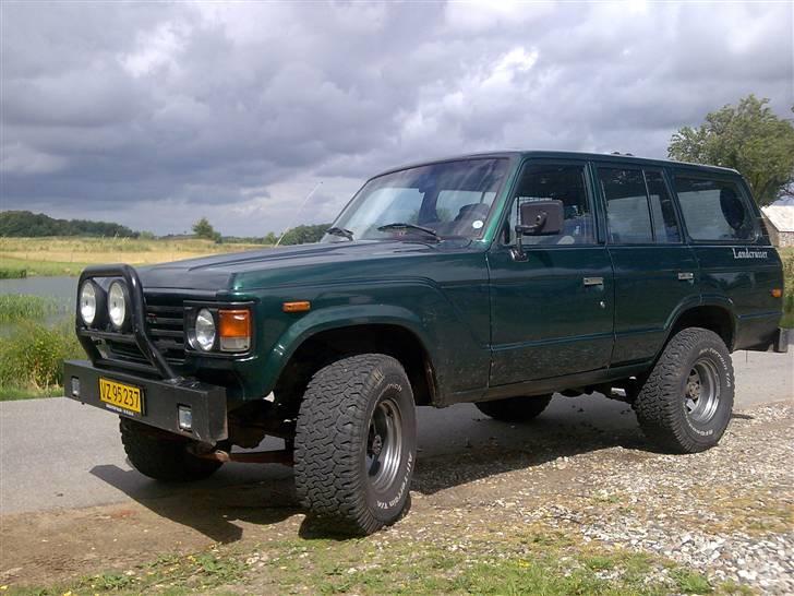 Toyota Land Cruiser hj60 solgt billede 2