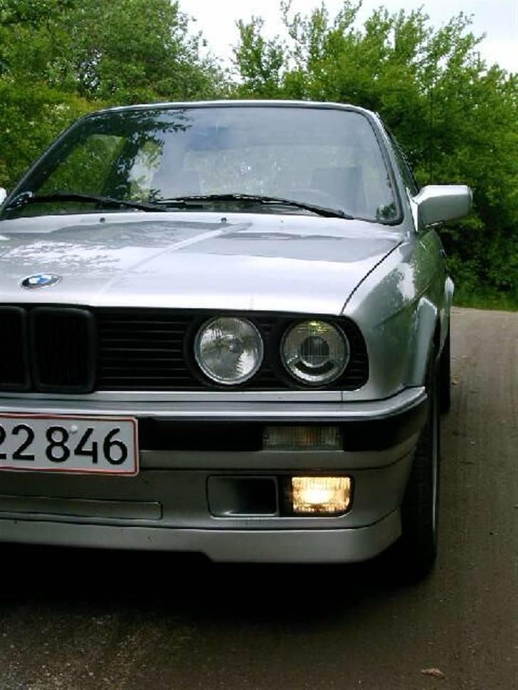 BMW E30 318is SOLGT billede 14