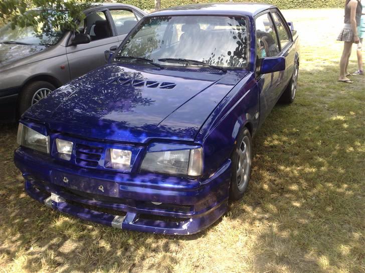 Opel Ascona 2,0 i solgt billede 6