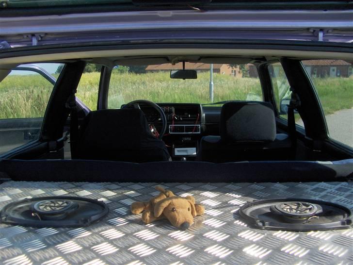 VW golf 2 gti 8v /SOLGT/ - min hund billede 5