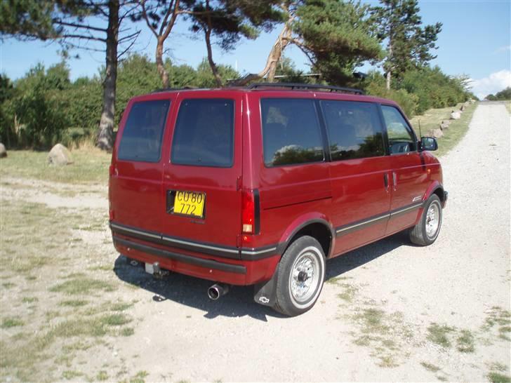 Chevrolet astro van (solgt) billede 4