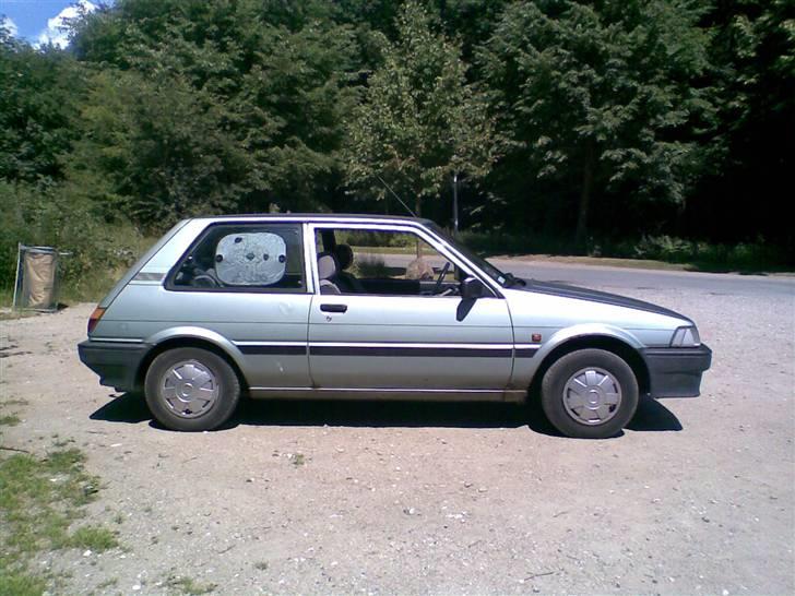 Toyota Corolla DX "SOLGT" billede 3