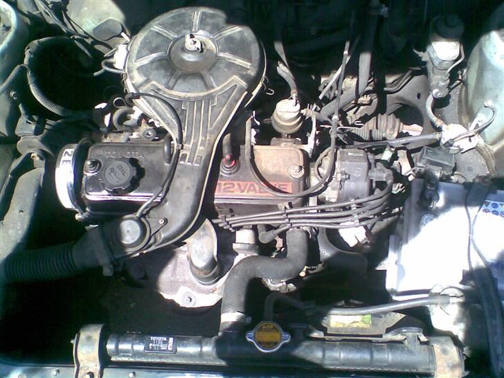 Toyota Corolla DX "SOLGT" billede 6