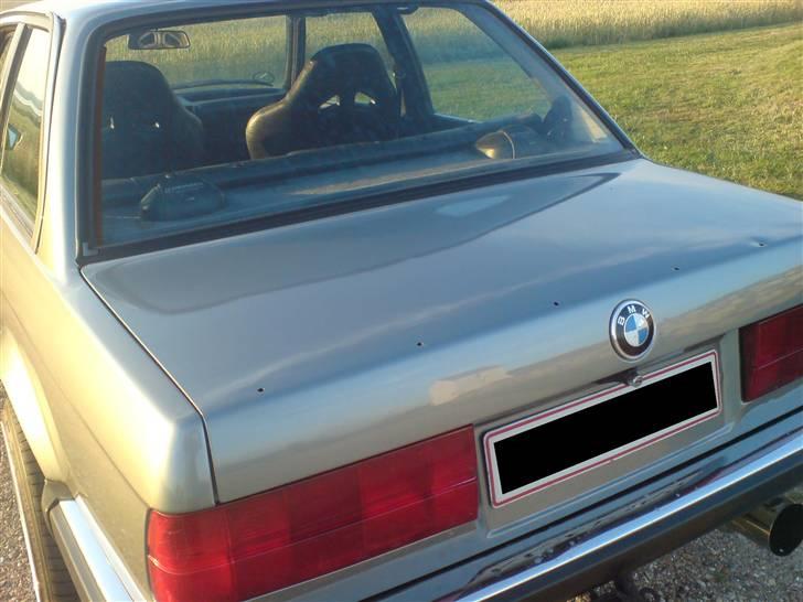 BMW e30 340 (solgt) - fra den vinkel du ser bilen hvis du ligger op til race billede 7