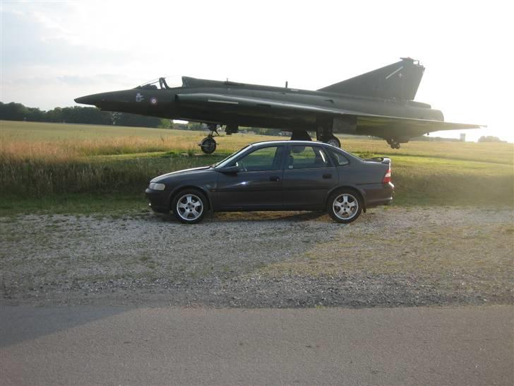 Opel Vectra B - ja jeg havde købe den...  billede 2