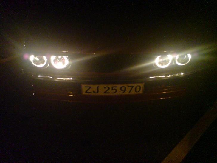 BMW 320i ^ solgt ^ billede 2