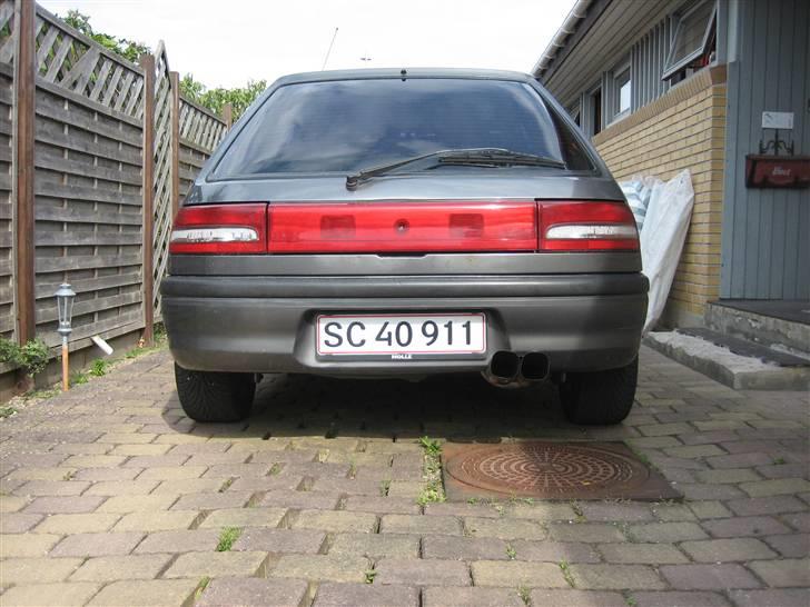Mazda 323i BG *solgt* billede 3