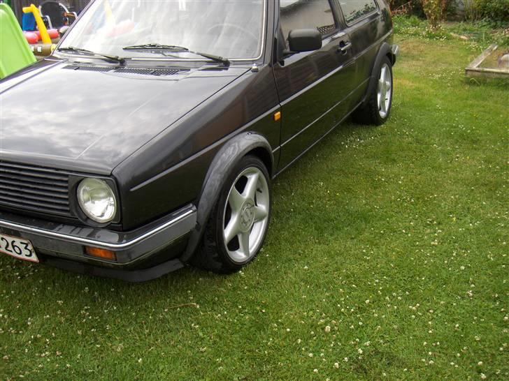 VW 1,6 td,,,,,SOLGT,,,,,, - så er den lige blevet vasket og med sommer fælge billede 1