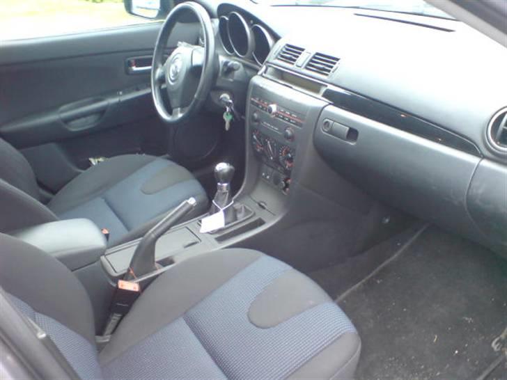 Mazda 3 sedan :SOLGT. billede 11