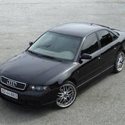 Audi A4 "Solgt"