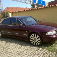 Audi A8 4,2  Quattro Tiptronic