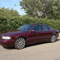 Audi A8 4,2  Quattro Tiptronic