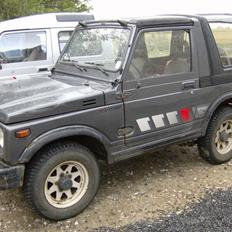 Suzuki SJ 413 Canvas (SOLGT)