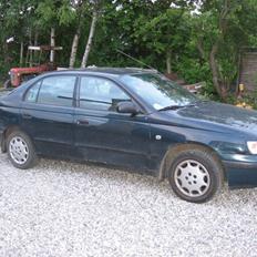 Toyota CARINA E. GLI. SOLGT