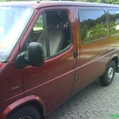 Ford transit 100s combi