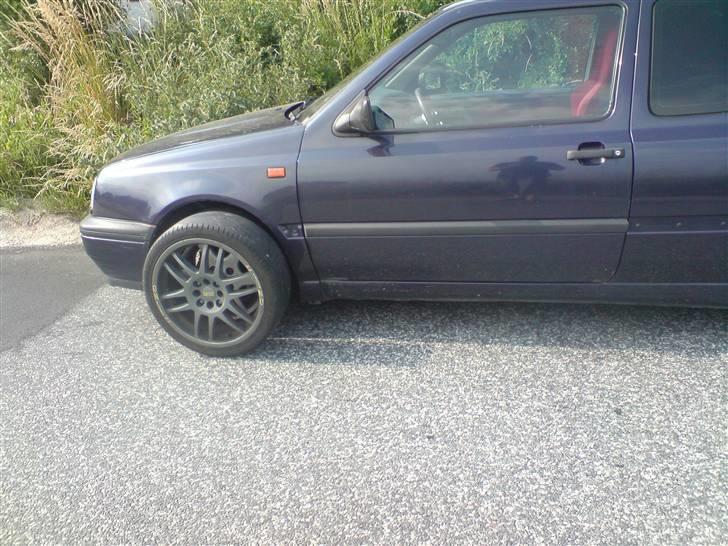 VW Golf 3 1.8 *SOLGT* - Fælgene igen billede 18