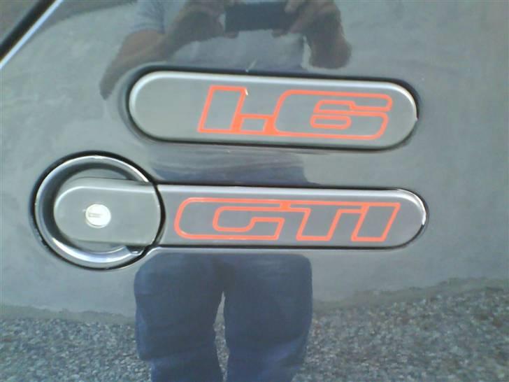 Peugeot 205 GTI solgt billede 3