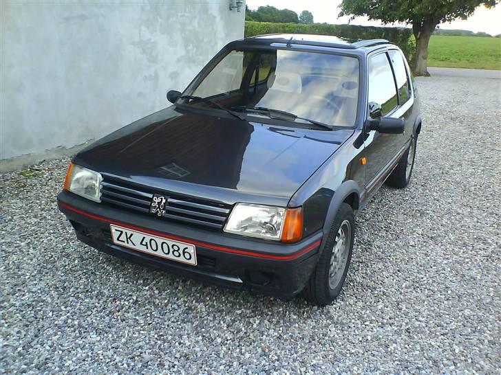 Peugeot 205 GTI solgt billede 5