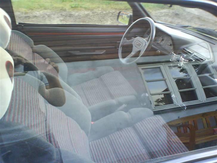 Peugeot 205 GTI solgt billede 6