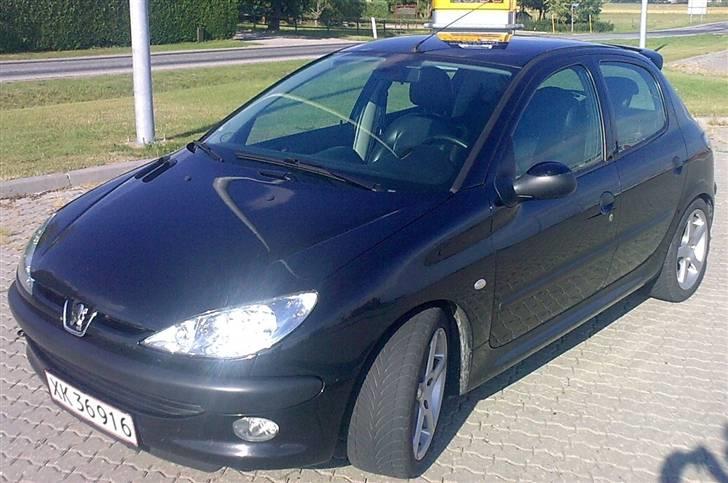 Peugeot 206 XT 1,6 110 HK SOLGT!! billede 2