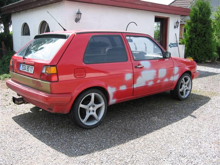 VW golf 2 SOLGT - snart klar til maling og så de nye fælge :) billede 9
